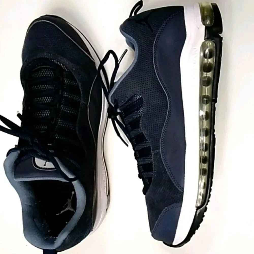 Vintage Air Jordan CMFT Viz Air Max 442087-403 Sneaker Size 10.5